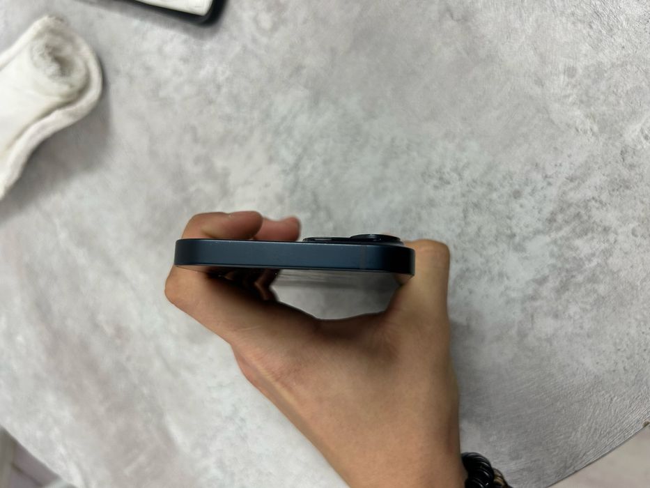 iPhone 14 темно-синий 128гб / 80% акб