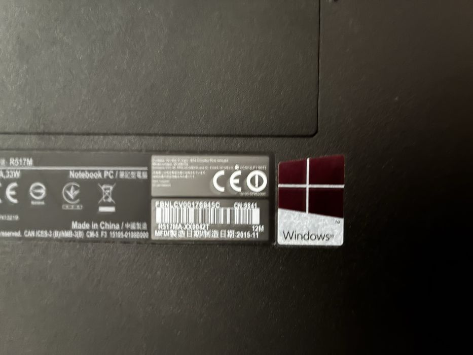 Laptop asus , state fosrte buna