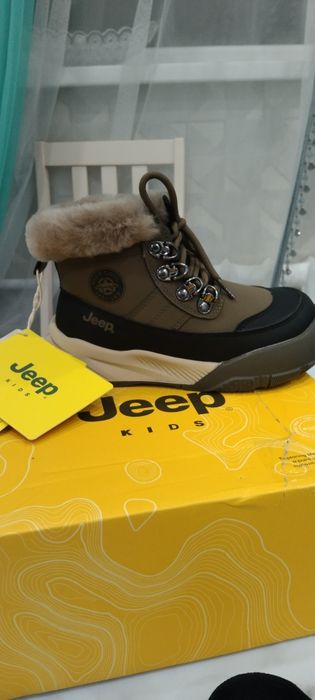 Продам новые сапоги зимние для мальчика