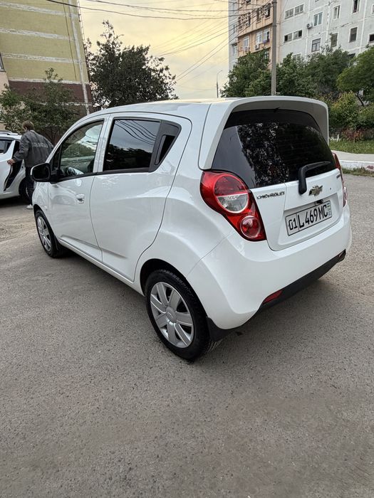 Chevrolet Spark 2017 — 2