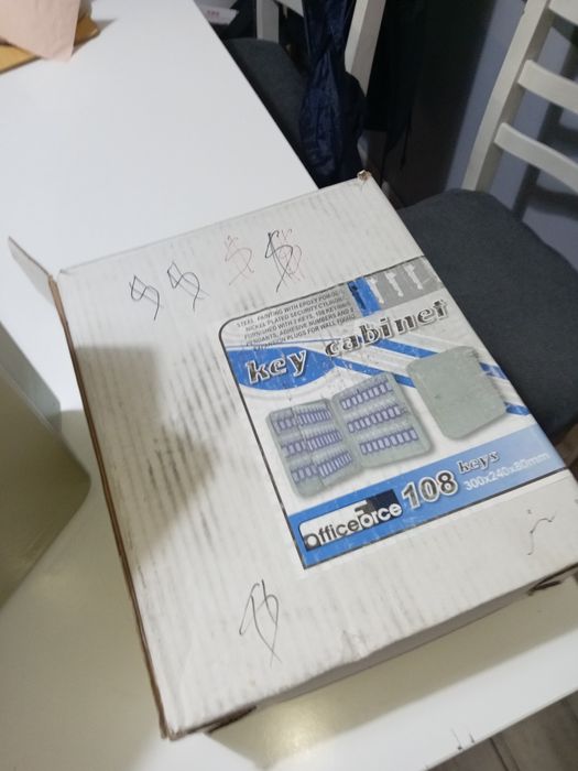 Офис кутия за ключове 108бр