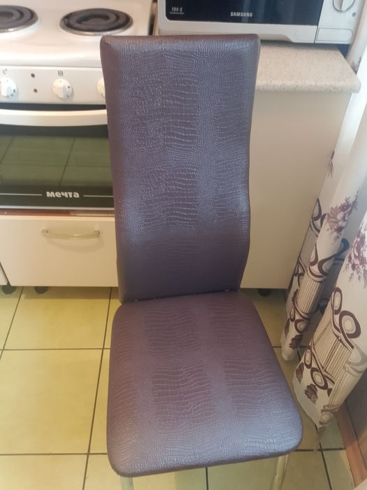 Комод срочно продам