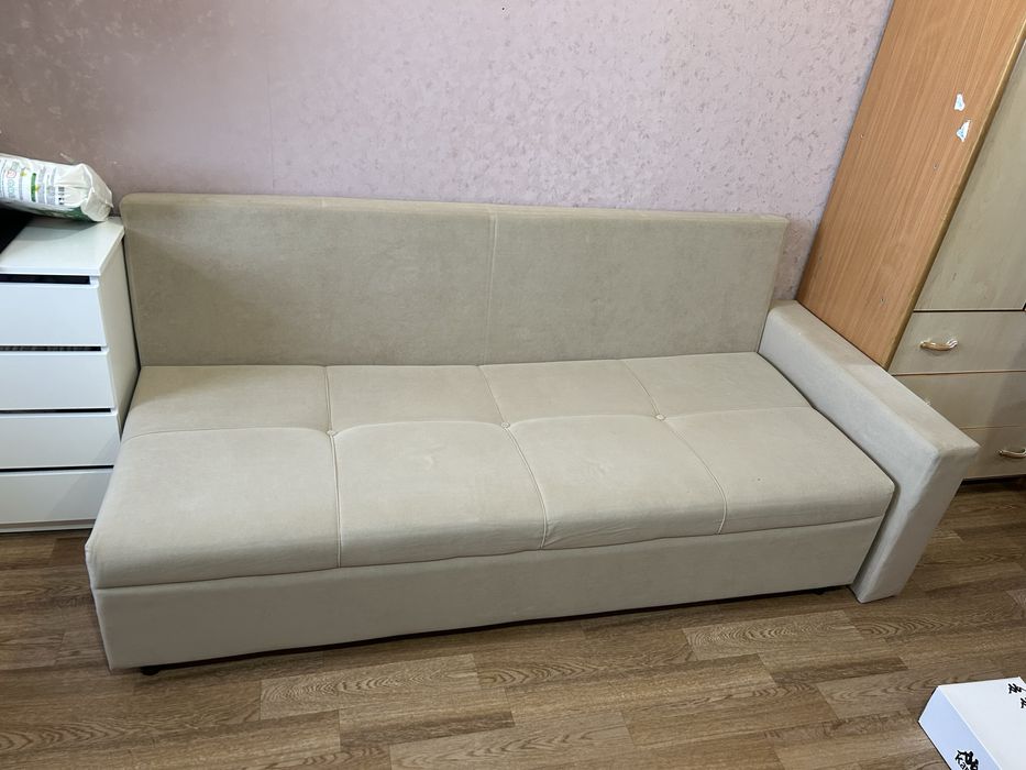Продам диван в хорошем состоянии