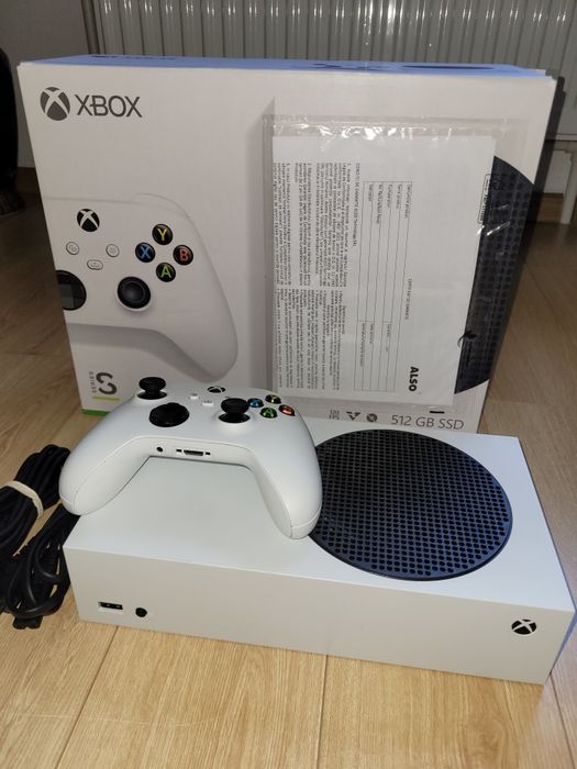 Consola Xbox Series S cu jocuri