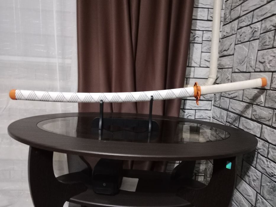 Продам декоративную катану