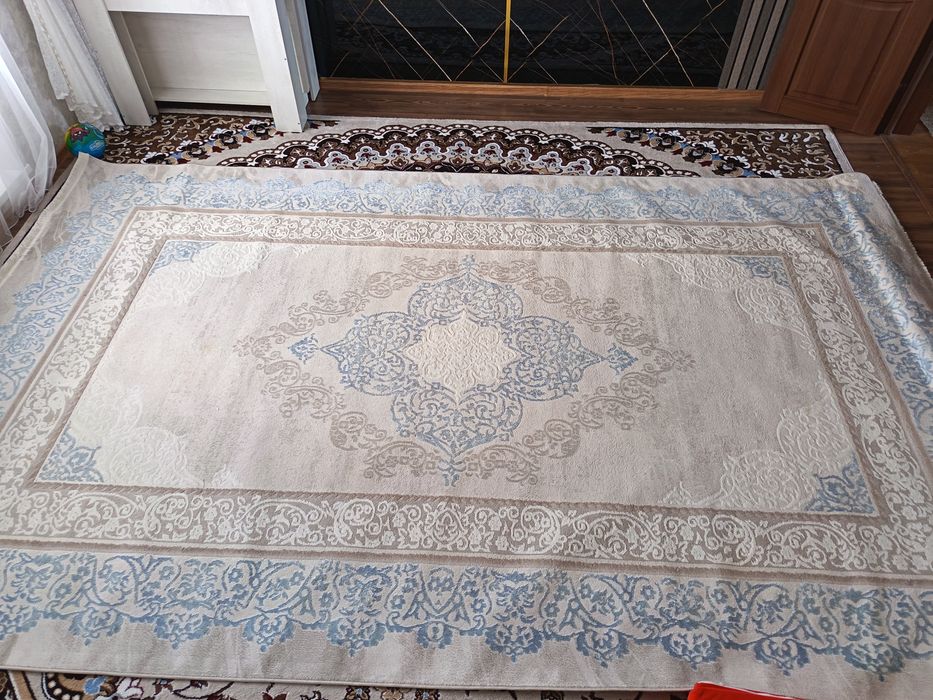 Продаём ковры хор