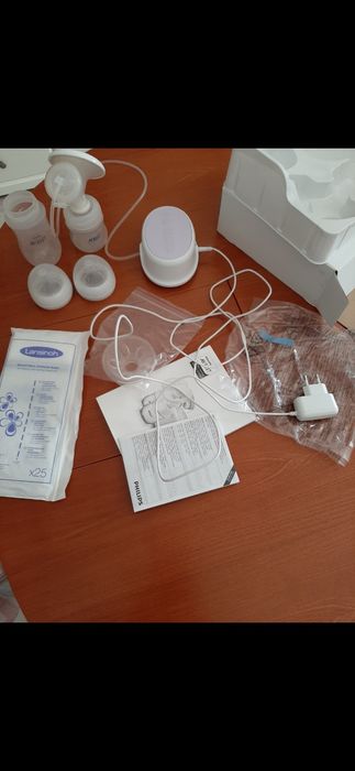 Електрическа помпа Авент с аксесоари като нова
