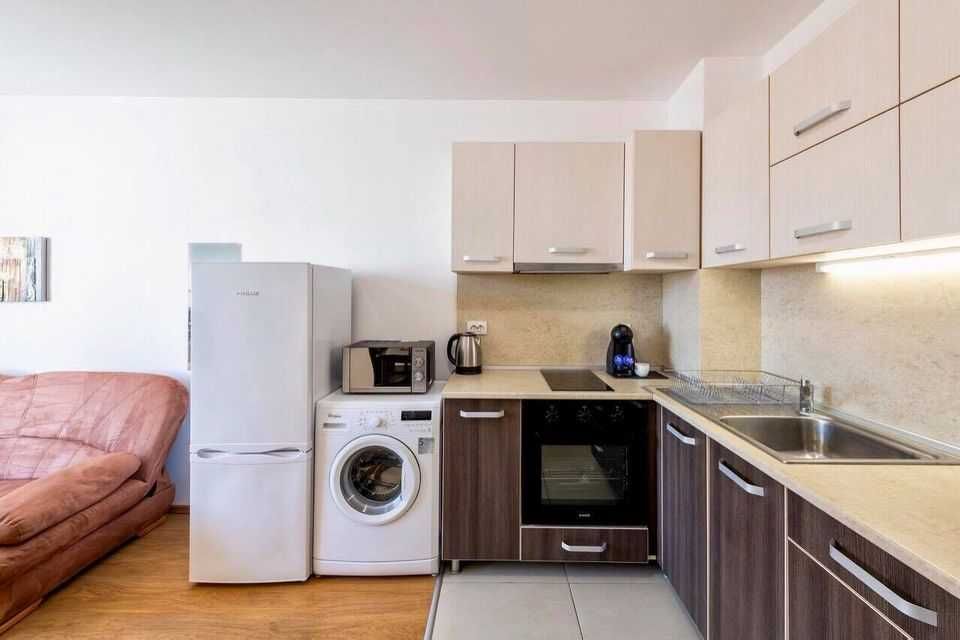 Дава се под наем Двустаен апартамент в Бургас, Лазур - 55 кв.м за 127.5 € - Снимка #6