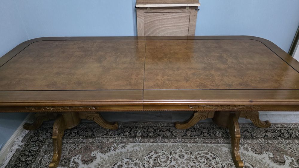 Гостинный стол. 2,5 метра. Дубовый, ручная работа + 11 стульев