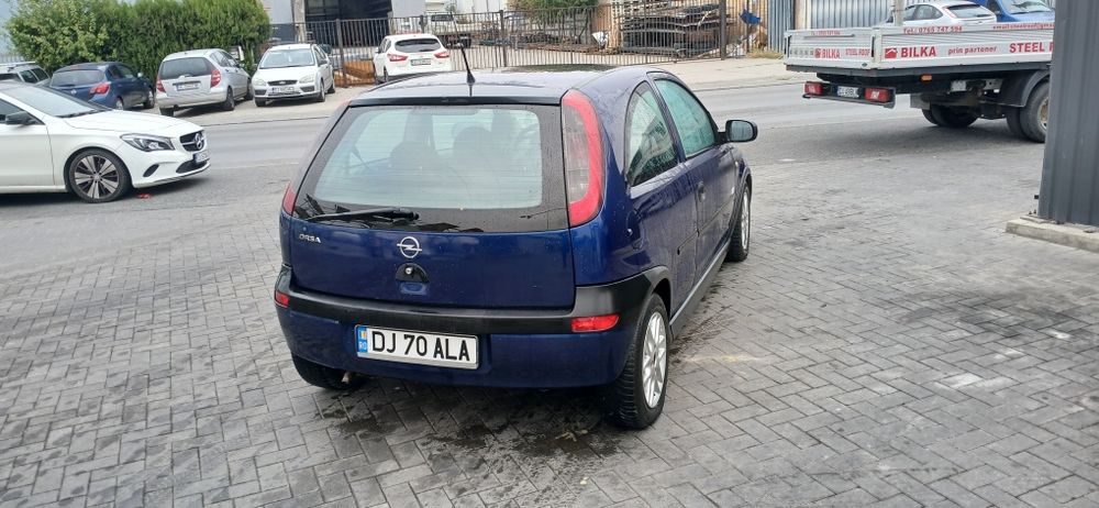 Opel Corsa 2003 benzină, 1.000 € — imagine 4