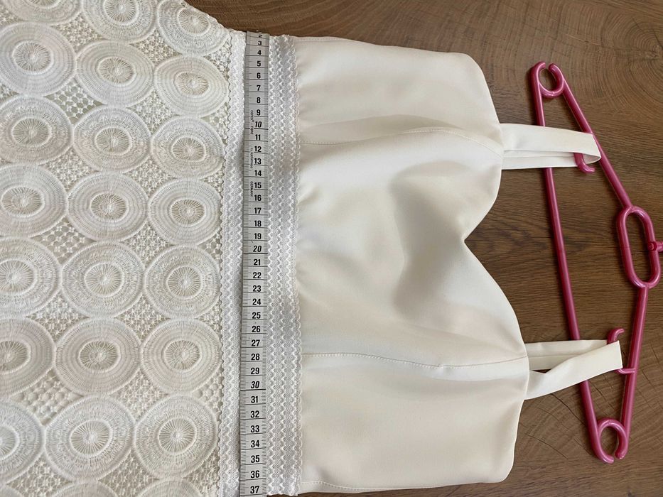 Дамска дантелена рокля L y n n e