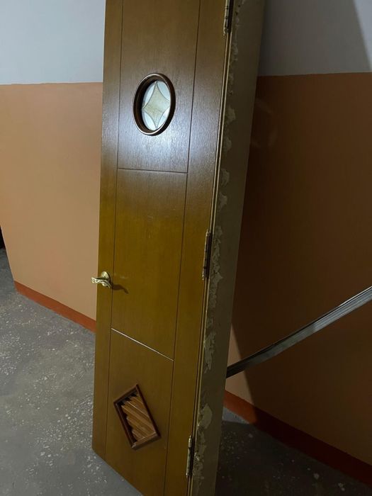 Продам Двери для туалета и ванной