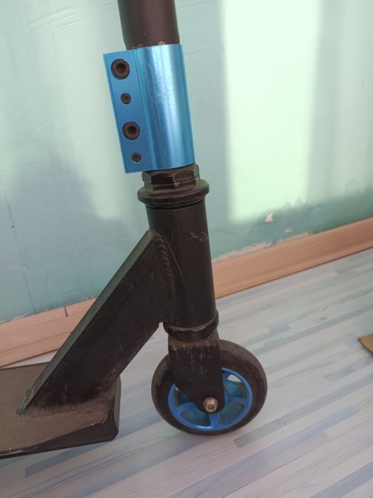 Самокат трюковой