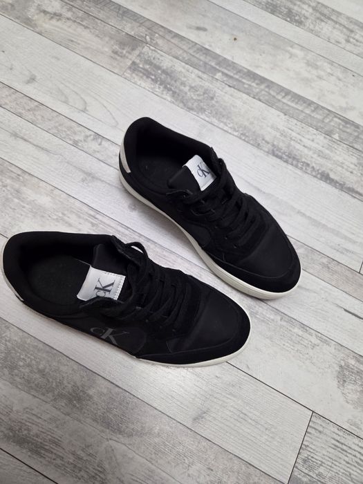 Adidasi calvin klein!