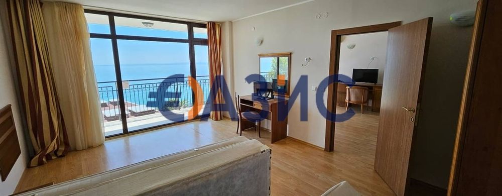 Продава се Двустаен апартамент в Свети Влас - 100 кв.м за 531 €/кв.м - Снимка #11