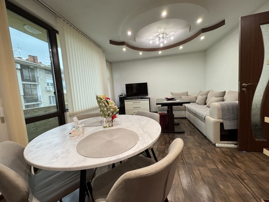 Продава се Двустаен апартамент в Казанлък - 64 кв.м за 2344 €/кв.м - Снимка #4