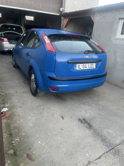 Vand ford focus 1.6 benzina an 2006