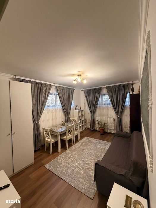 2 Camere Decomandat • 52 Mp • Curte Proprie