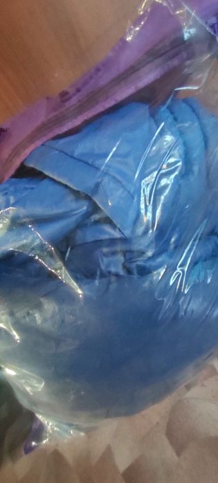 Отдам детские куртки и болоневые штаны