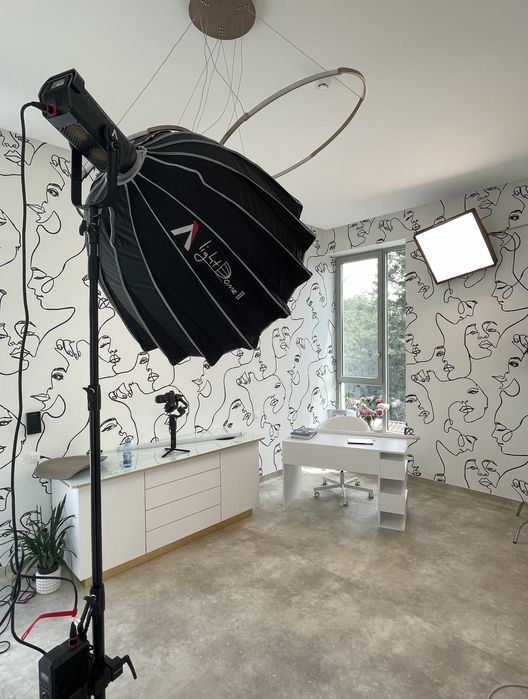 Aputure 300X Biolor Lumina Video