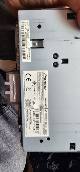 Продавам Pioneer SPH-DA250DAB