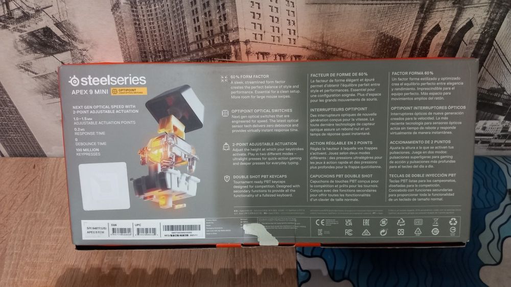 Продавам геймърска клавиатура Apex 9 mini