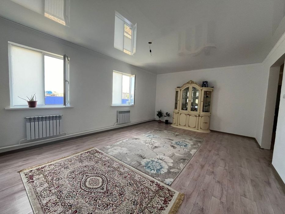 Дамбы селосынан 4 бөлмелі үл кен үй сатылады