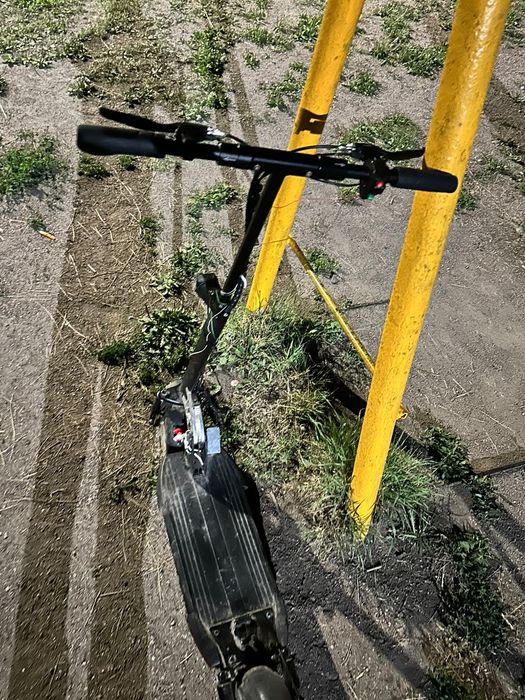 Электросамокат Kugoo M4