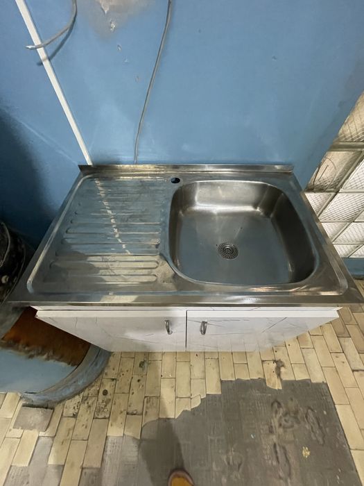 Мойка на кухню со шкафом