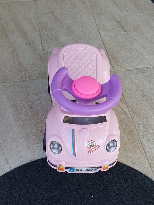 Детска кола с клаксон