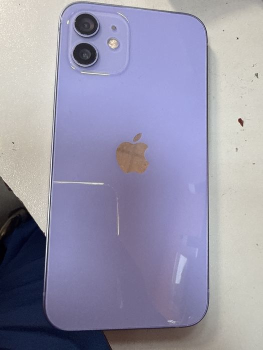 Iphone 12 100% батерия