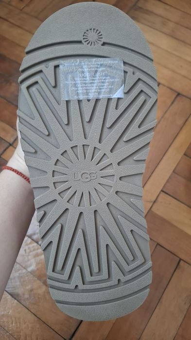 UGG  mini dipper