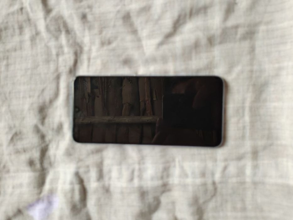 Vivo V21 12/128gb kelishamiz