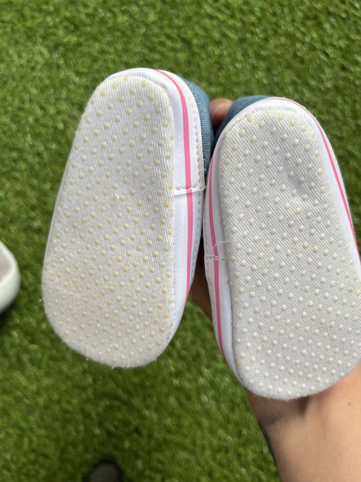 Бебешки пантофки