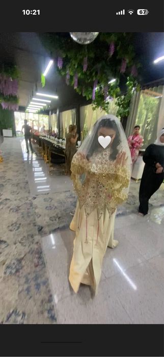 Платье очень красивое