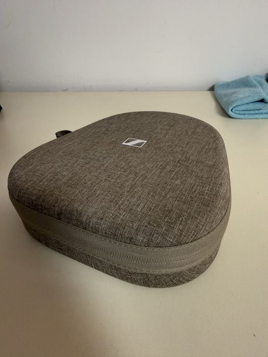 Casti over-ear Sennheiser Momentum 4, Wireless, ANC, Alb