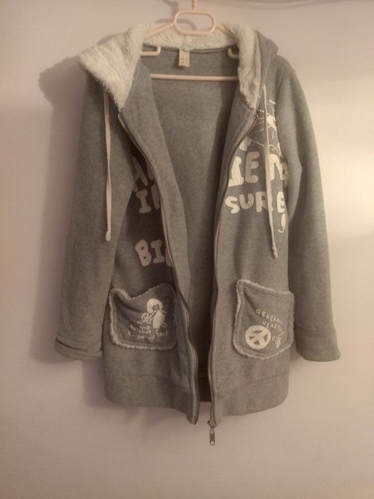 Продаются зимние дубленки и куртки.