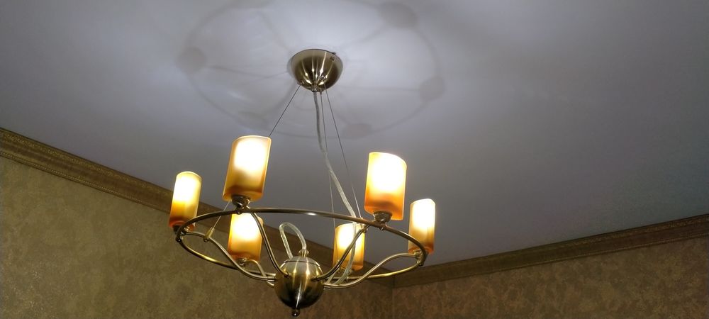 Люстра "под старину".