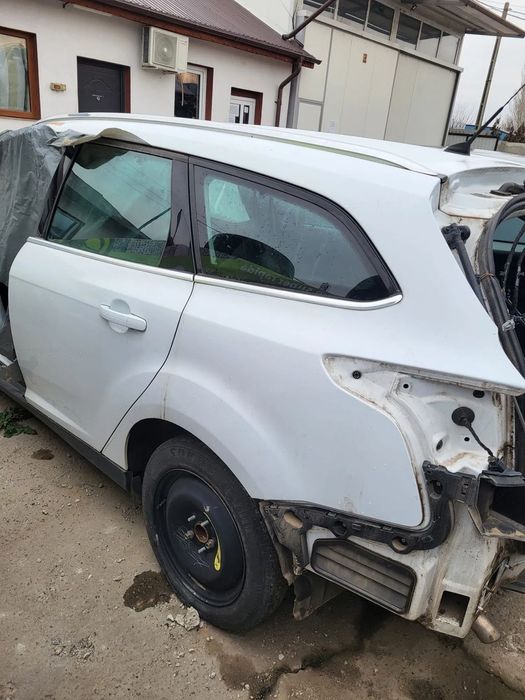 Usa Spate dreapta/Usa spate stanga Ford Focus 3 break 2014