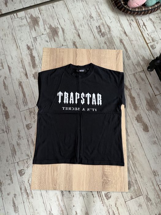Тениски: VLONE, Trapstar, Stussy размери: М