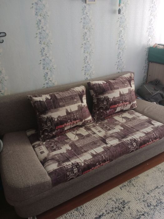 Продам диван б/ у