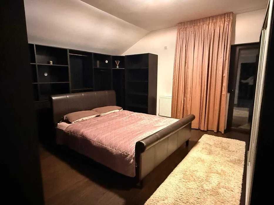 Vila 5 camere, P+1, 210 mp Tunari, Pipera, curte 500 mp, cu piscina