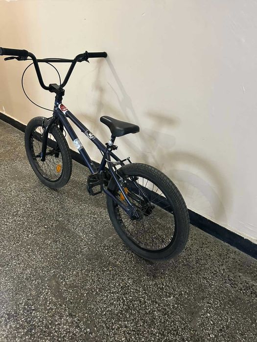 Продавам велосипед BMX