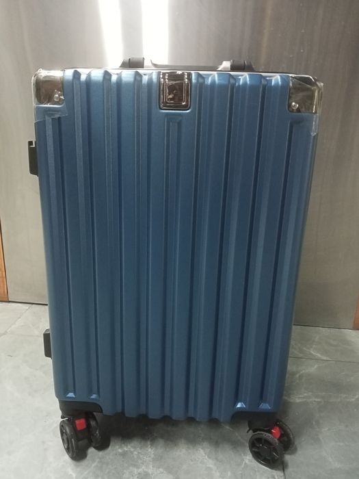 Чемодан новый! 35000тг