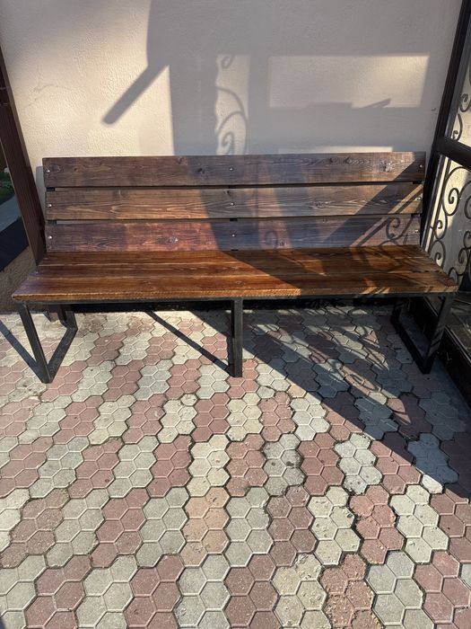 Продам лавочку 2 метра длинна