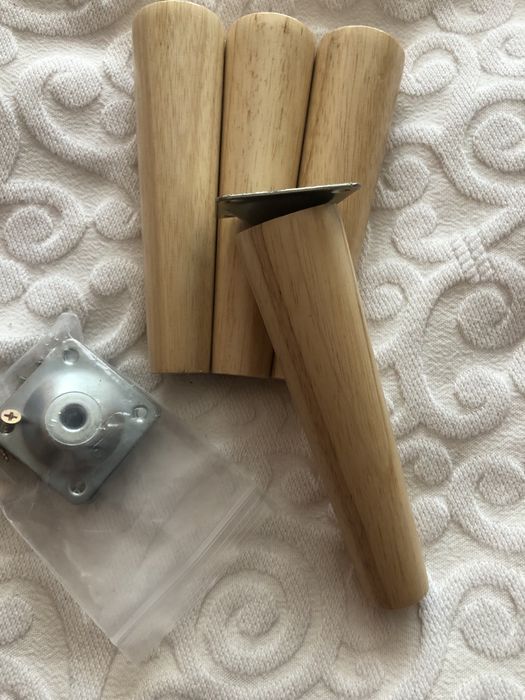 Set picioare conice din lemn pentru mobilier