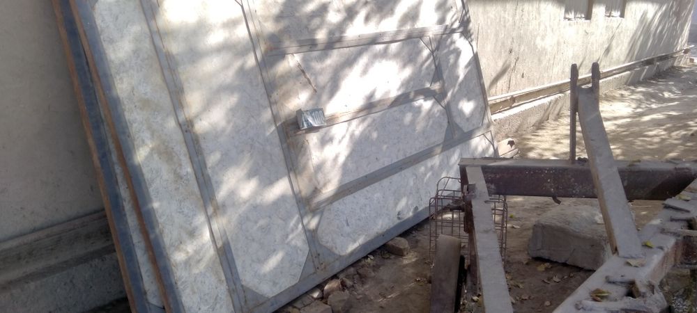 Darvoza sotiladi balandligi 330- 3 metr list- 2talik ugolnik - 6talik