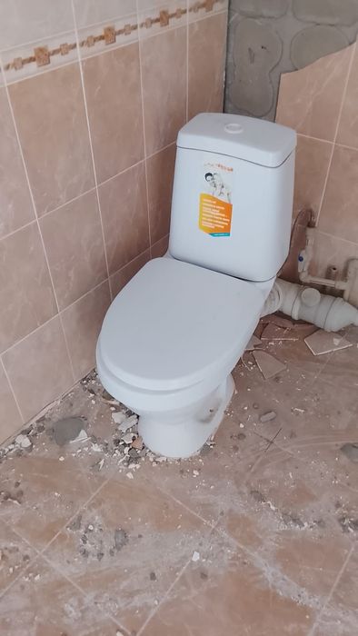 Продается унитаз