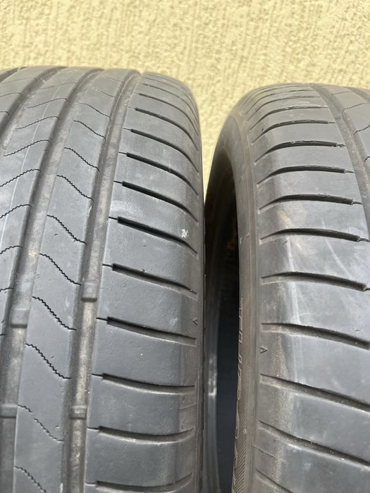 2 бр. летни гуми 225/55/17 Bridgestone DOT 0623 6 mm
