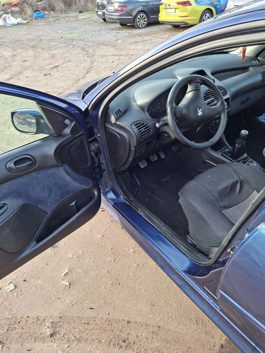 Пежо 206 Година 2000